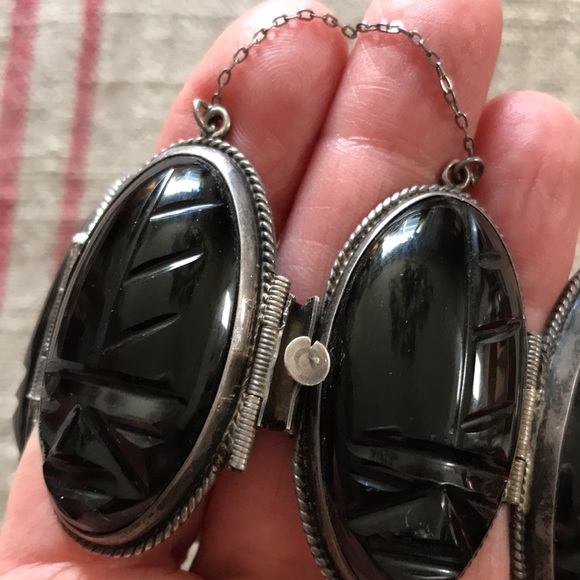 Tribal Face vintage bracelet plus Free earrings - Picture 3 of 16